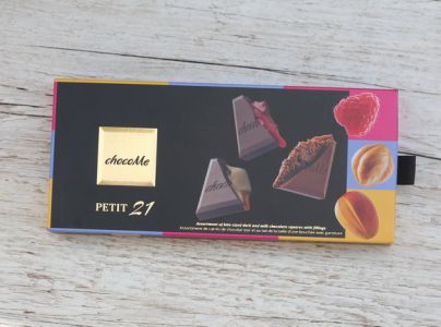 chocoMe Petit 21 selection, raspberry, caffe and nut, mango, 115g