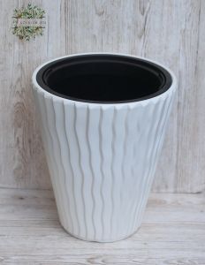 Plastic pot, 44 cm high, inside 30x25cm