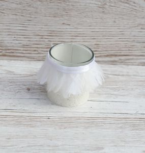 Candle holder with feathers 9cm