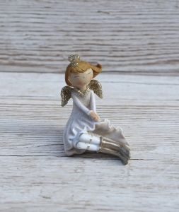 angel with crown 10cm