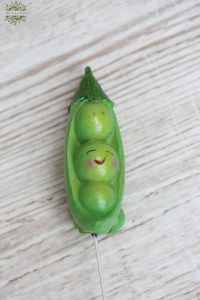 pea figurine