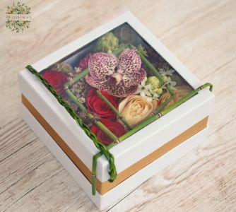 Box mit transparentem Deckel, mit Rosen, Orchidee