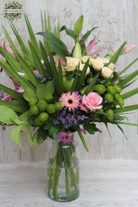 Big bouquet with lilies and palm leaves (24 szál)