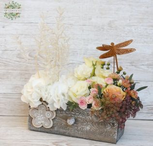 Holzschublade mit Libelle, Blumen