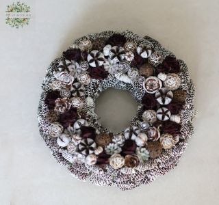Dried flower wreath