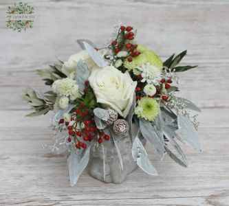 Angel pot with red berries, white flowers