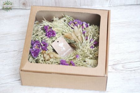 Dried flower door wreath