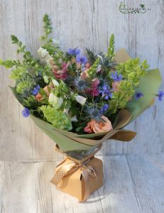 Bouquet with wild flowers (28 stems)