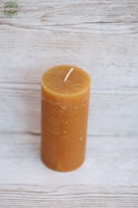 orangefarbene Kerze (15*7cm)