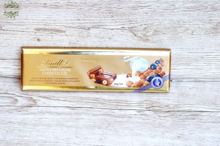 Lindt swiss premium milkchocolate with raisin and haselnut