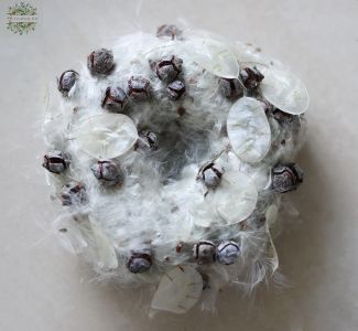 Dried flower ornate wreath (20cm)