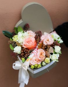 Heart box with Giotto chocolate, and brown accessories, in the theme of color of the year Mocha Mousse
