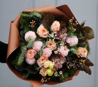 Big winter rose bouquet with vanda orchids, in the color of the year, Mocha Mousse