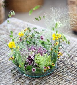 Glass bowl with airy meadow style decoration, pebbles (20cm, purple, yellow, chrysantem, santini)