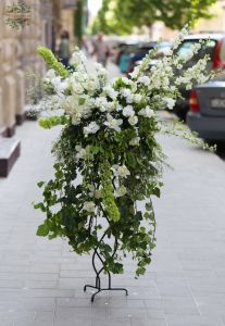 Állódísz rendezvényre , esküvőre (Budapest, fehér, hortenzia, delphinium, liziantusz, orchidea)