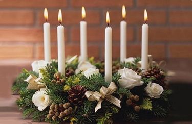 christmas wreath with white mini roses (30cm)