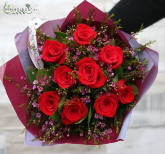 9 vörös rózsa 5 viaszvirággal