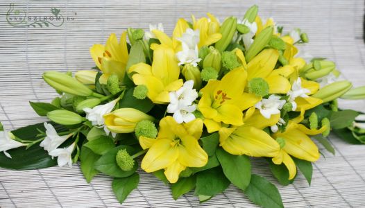 Main table centerpiece (aisiatic lilies, freesias, pompoms, yellow), wedding