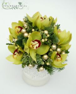 Christmas orchid arrangement (9 blossoms)