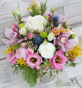 bouquet with orchids  in zink bucket (22 stems)
