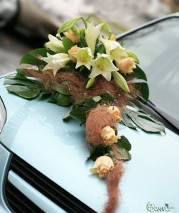teardrop car flower arrangement with longiflorum lilies (rose, peach, cream)
