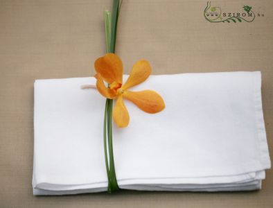 napkin decor with flowers, orange orchid, wedding