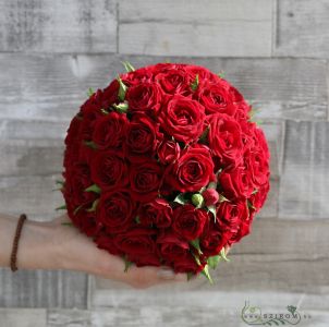 Bridal bouquet with mini roses (red)