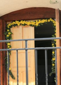 Door flower decor, Balaton, wedding