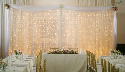 Light backdrop, Károlyi restaurant, wedding