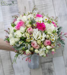 Bridal bouquet (rose, spray rose, english rose with wild flowers, white, pink)