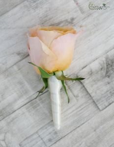 Boutonniere of rose (peach)