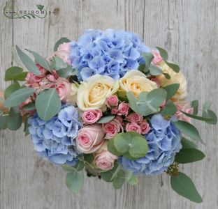 bridal bouquet (rose, spray roses, hydrangea, blue,peach, pink