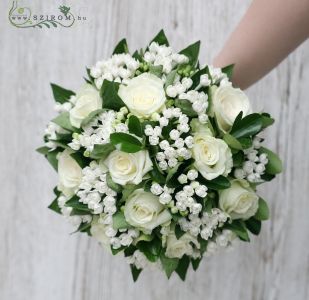 bridal bouquet ( roses, buvardia, white )