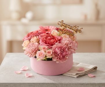 Rosa Blumenbox zum Muttertag mit englischen Rosen