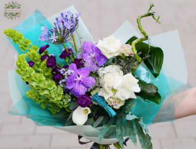 Halbmondstrauß mit Vanda-Orchideen (18 Stiele)