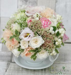 cup centerpiece (english rose, spray rose, lisianthus, sedum, carnation, pink, peach), wedding