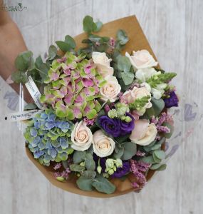Blumenstrauß aus Hortensien, Rosen und Lisianthus (16 Stiele)