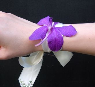 csuklódísz orchideából (lila)