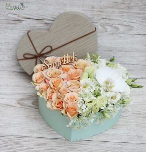 Elegant flower box with spray rose, lisianthus, phalaenopsis orchid (13 stems)