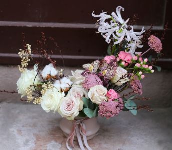 Crescent moon flowerbowl in the color of the year Mocha Mousse