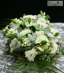 Main table centerpiece with ornithogalum, white, wedding