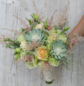 menyasszonyi csokor (kövirózsa, rózsa, liziantusz, astilbe, zöld, barack)