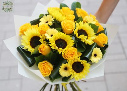 Gelbe Rosen, Gerbera, Sonnenblumen, Sonnenscheinstrauß, 23 Stiele