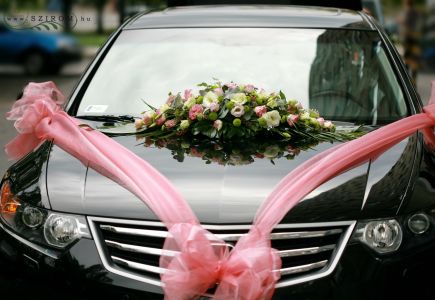 Autodekoration mit Blumen