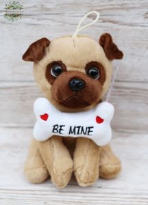 Plüss mopsz csontocskával (20cm)