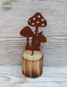 Rusty autumn mushroom figure (17cm)