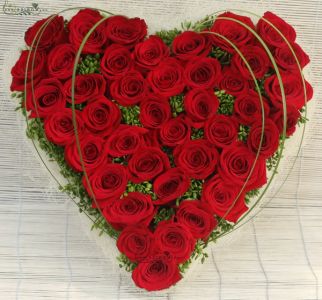 herzförmiger Kranz aus 41 roten Rosen 40cm