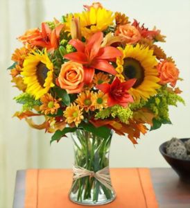 mixed autumn bouquet with vase (23 stems)