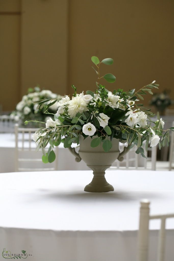 flower delivery Budapest - Wedding Centerpiece rustic stone pot, 1pc, Vajdahunyad Castle Budapest (lisianthus, dahlia, alstromelia,  white)