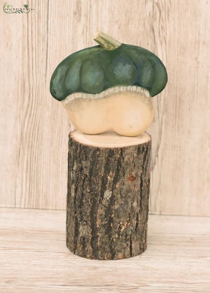 Blumenlieferung nach Budapest - Holz Kürbnis (35cm)
